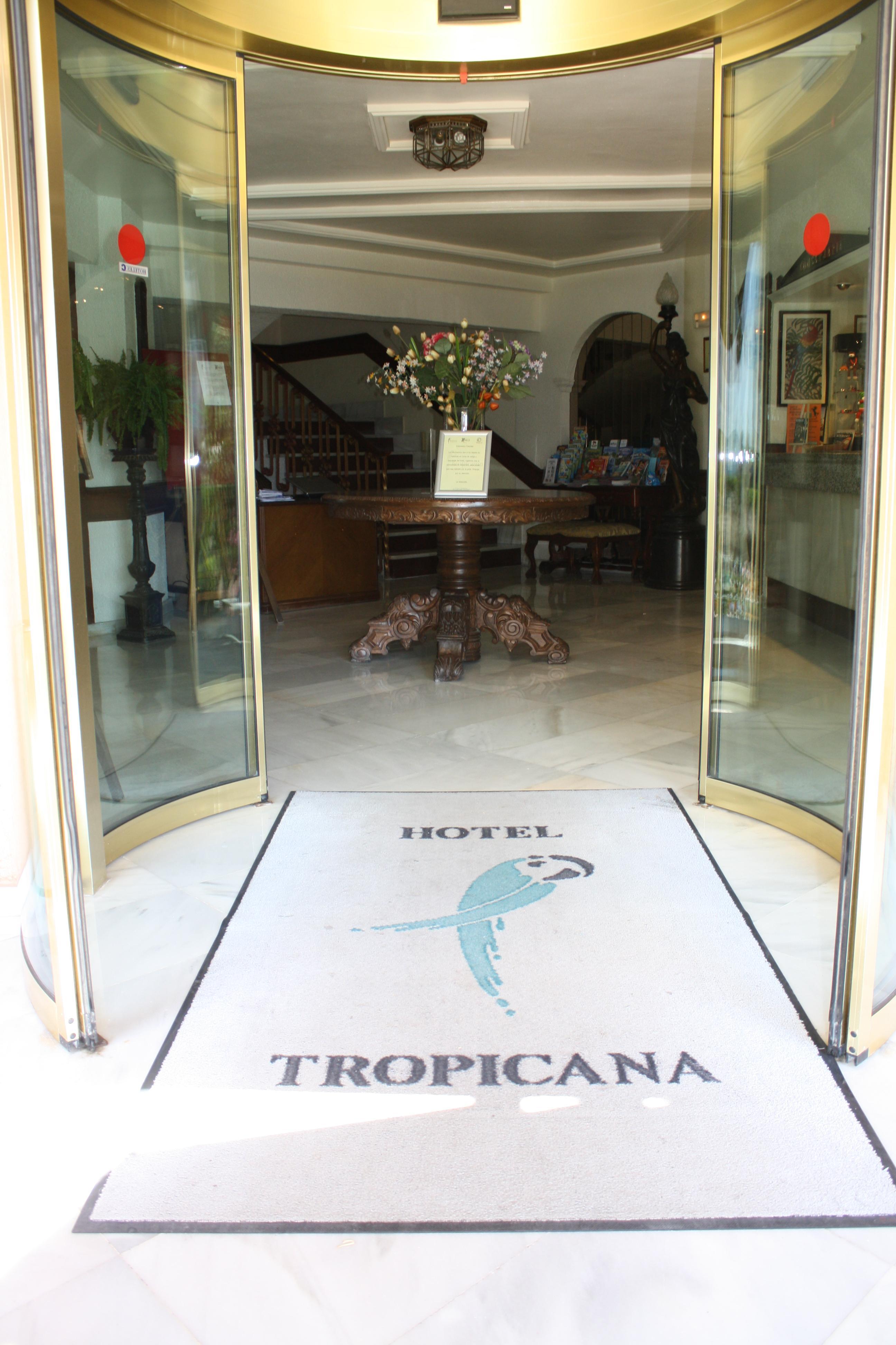 Hotel Ms Tropicana Τορρεμολίνος Εξωτερικό φωτογραφία